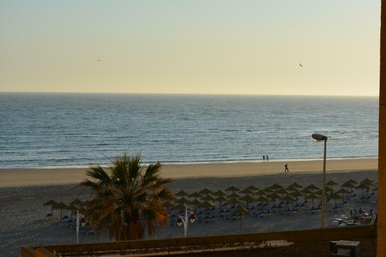 Apartamento Playa Victoria - カディス エクステリア 写真